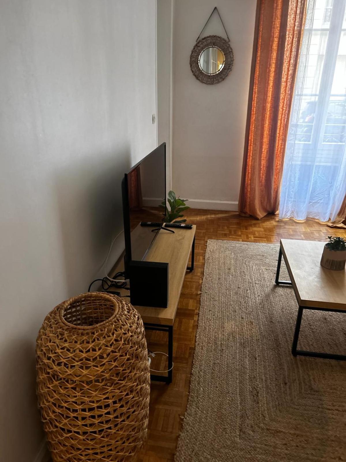 Appartement Au Coeur De Paris A 1 Kilometre De La Tour Eiffel Extérieur photo